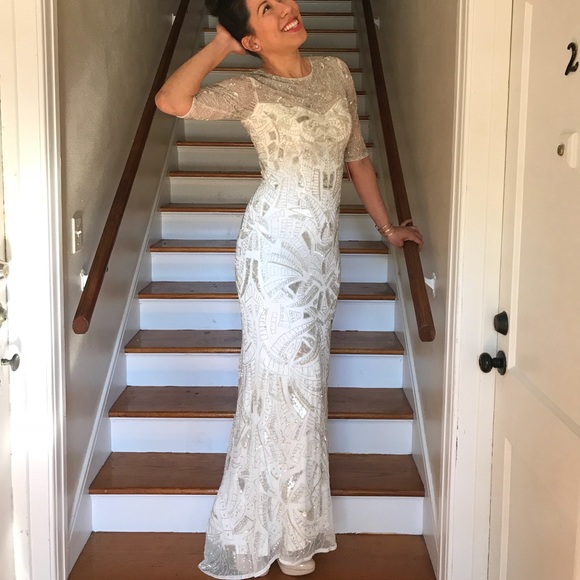 Monique Lhuillier wedding dress - Picture 1 of 6